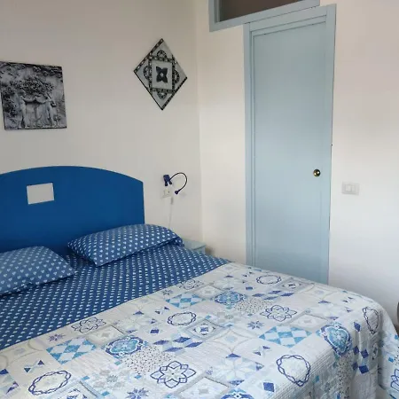 La Rosa Di לינה וארוחת בוקר