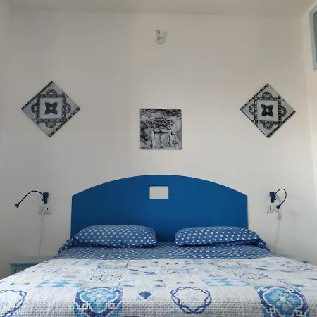 La Rosa Di فندق مبيت وإفطار