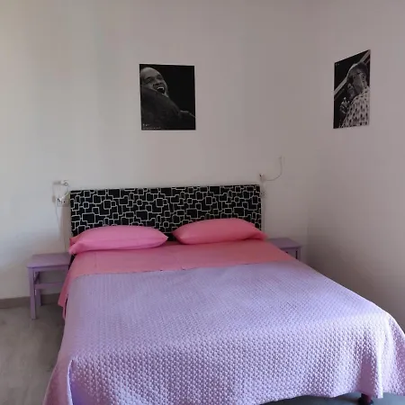 La Rosa Di לינה וארוחת בוקר אורביאטו