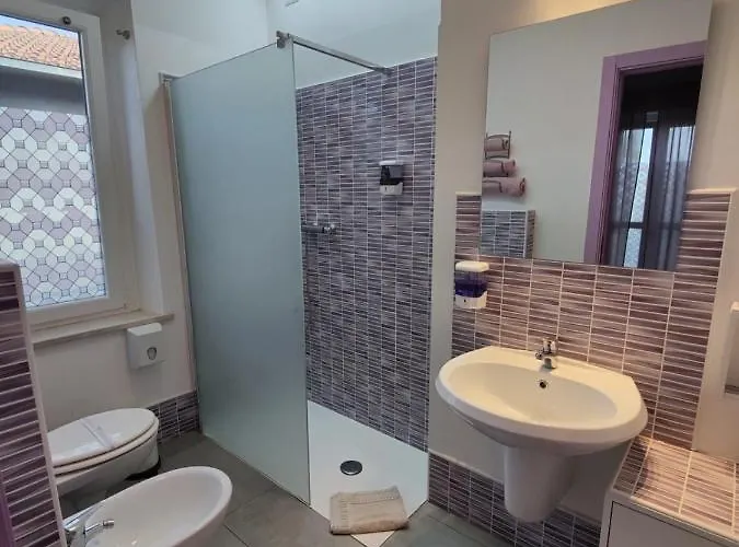 La Rosa Di לינה וארוחת בוקר 4*